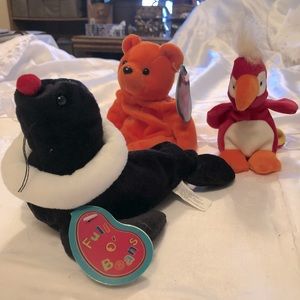 Lot of 3 Avon Jelly Beans stuffed animals collectibles.